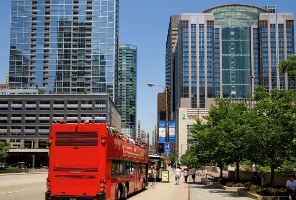 Embassy Suites by Hilton Chicago Magnificent Mile image 11